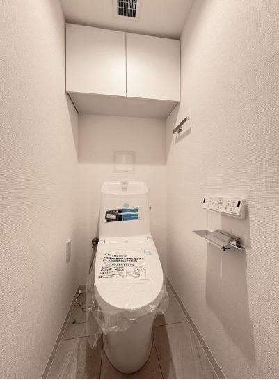 エンゼルパークソレイユ住吉　角　部屋　リ　ノベーションのトイレ