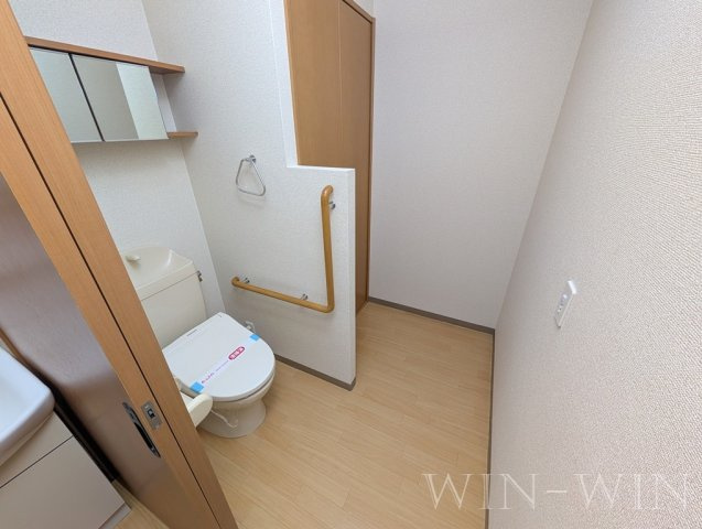 スターガーデン新栄のトイレ|イメージ（同建物内別部屋の写真です）