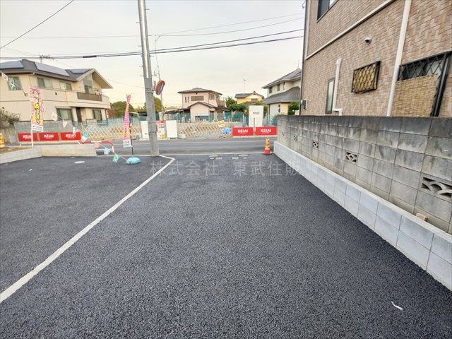 【前面道路含む現地写真】 | 狭山市柏原第１３　全３棟　1号棟 | 都市ガス・本下水