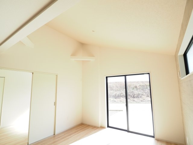 【居間・リビング】 | LIGARE　瀬上町６期　４号棟 | ★内覧予約で新米４kg★
