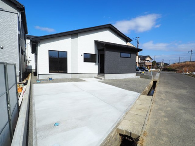 【駐車場】 | LIGARE　瀬上町６期　４号棟 | ★内覧予約でブランド米2kg★