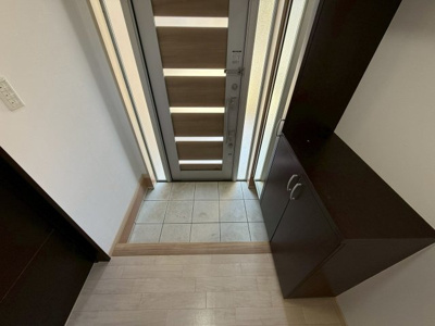 【玄関】 | 桜ヶ丘町戸建