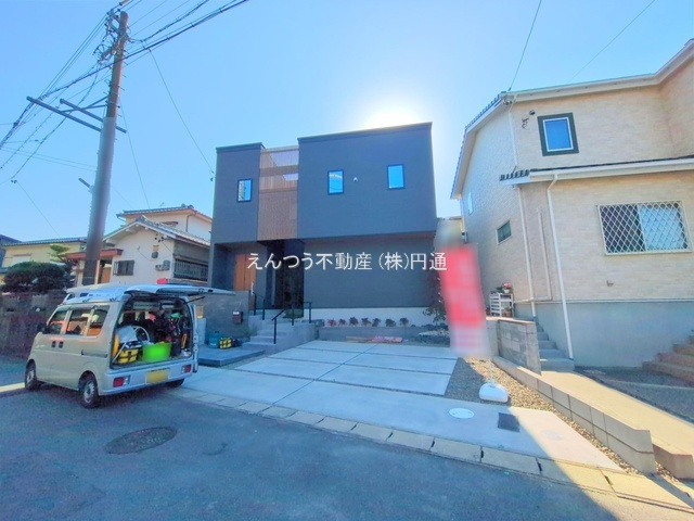 城土町の前面道路含む現地写真
