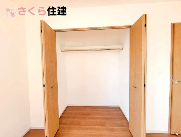 いろどりアイタウン宇都宮市細谷町　2号棟のその他|同社施工物件の写真です。２階にも独立洗面台を完備