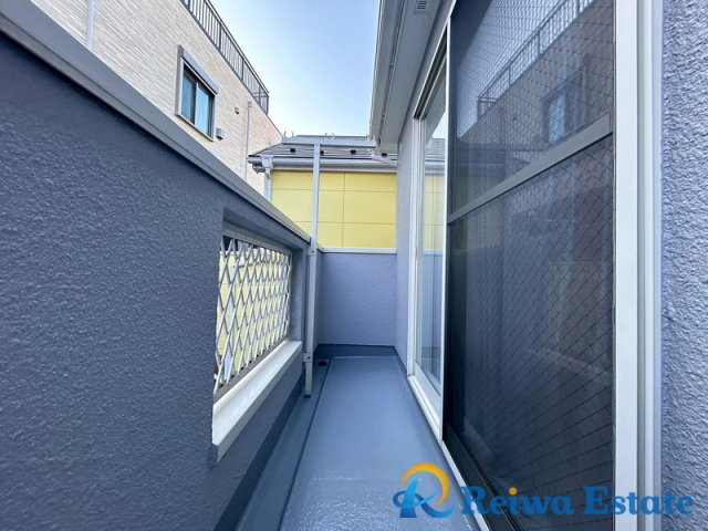 中古戸建　茅ヶ崎市菱沼1丁目の前面道路含む現地写真