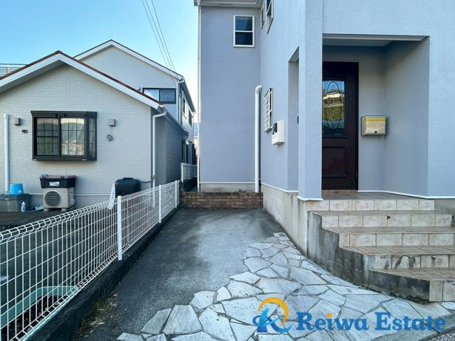 中古戸建　茅ヶ崎市菱沼1丁目の駐車場