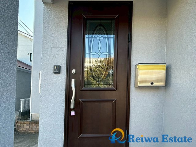 中古戸建　茅ヶ崎市菱沼1丁目の玄関