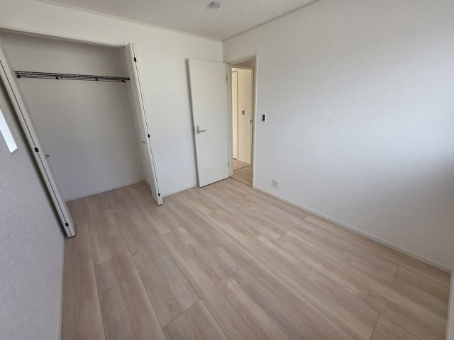 寄居町赤浜第６　の洋室|２号棟現地２F洋室（2026年02月17日）撮影