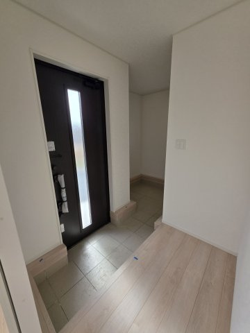 寄居町赤浜第６　の玄関|２号棟現地玄関（2026年02月17日）撮影