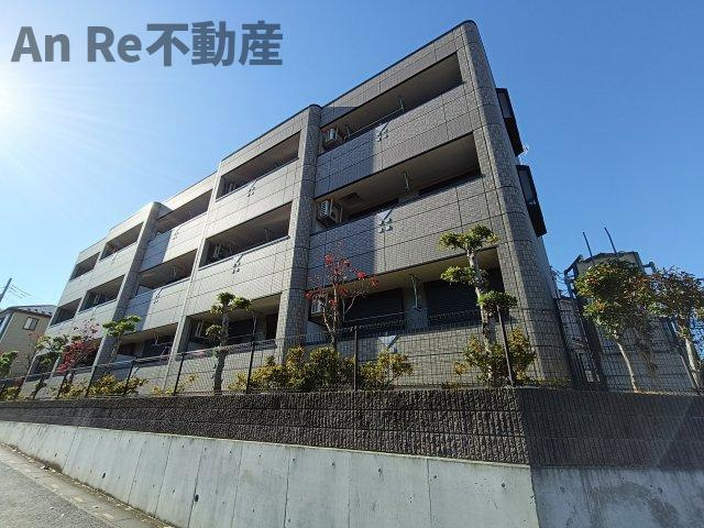 川口市大字西立野の賃貸マンションの外観