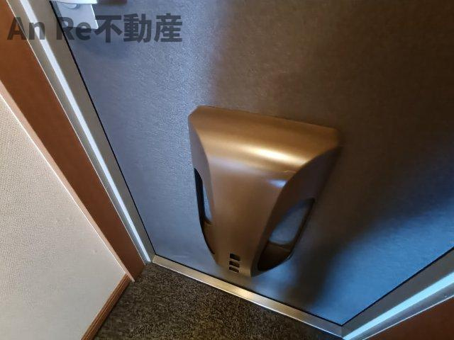 川口市大字西立野の賃貸マンションの玄関