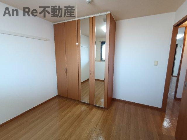 川口市大字西立野の賃貸マンションの洋室
