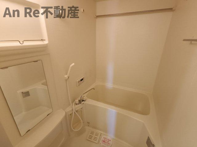 川口市大字西立野の賃貸マンションの浴室