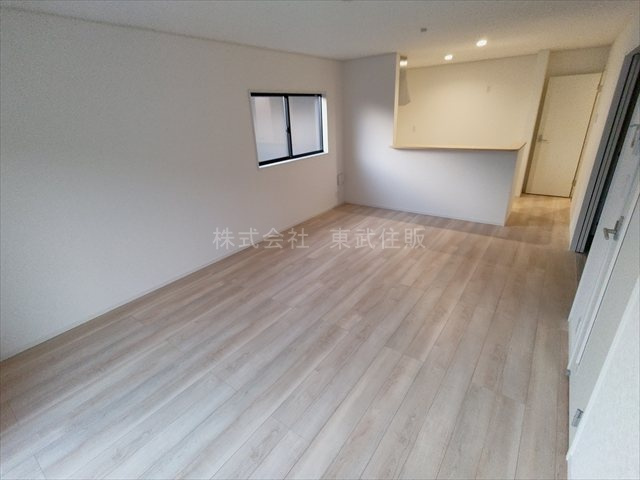 【居間・リビング】の画像