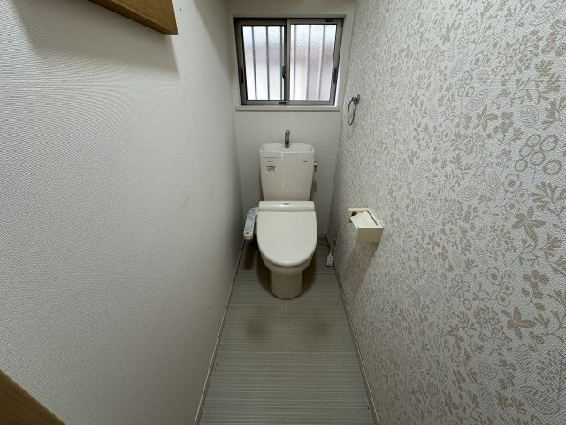 神戸市須磨区北落合４丁目戸建のトイレ