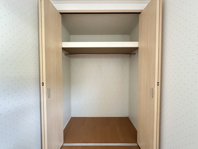 神戸市須磨区北落合４丁目戸建の収納