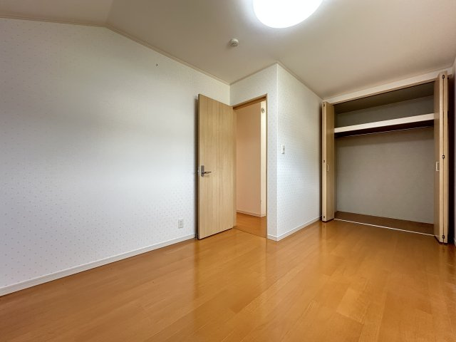 神戸市須磨区北落合４丁目戸建の洋室