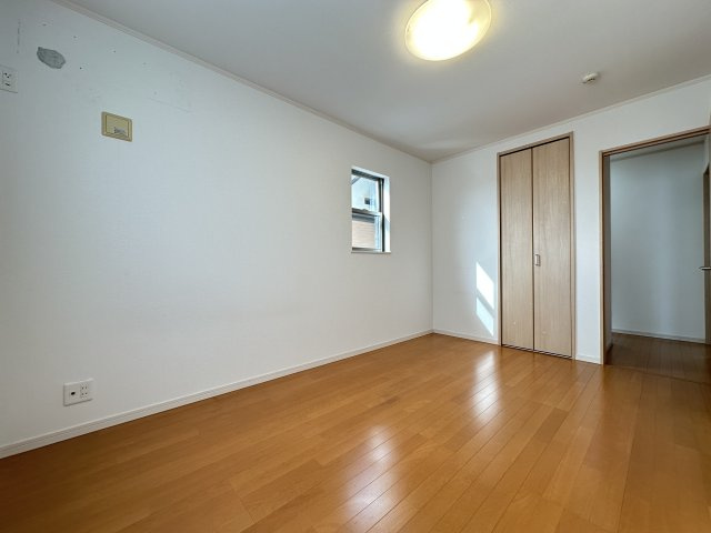 神戸市須磨区北落合４丁目戸建の洋室