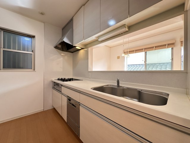 神戸市須磨区北落合４丁目戸建のキッチン