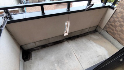 【バルコニー】 | パレ淡路 | 外干しのできるバルコニーです