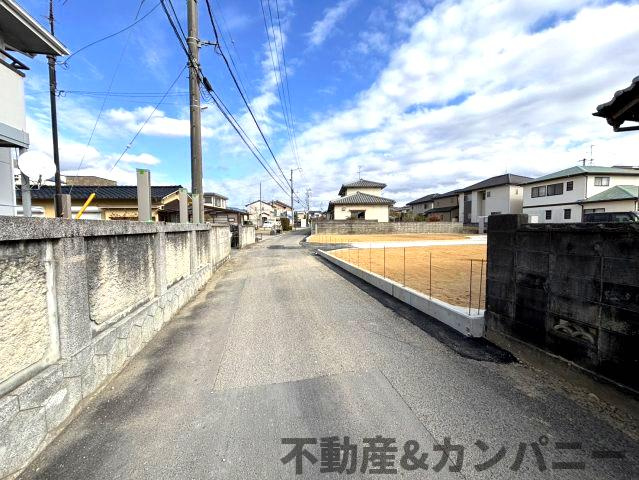 水泥町売土地3号地　松山市水泥町の分譲地の前面道路含む現地写真|前面道路含む現地写真です