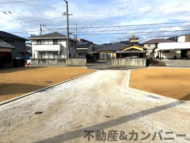 水泥町売土地3号地　松山市水泥町の分譲地の前面道路含む現地写真|前面道路含む現地写真です