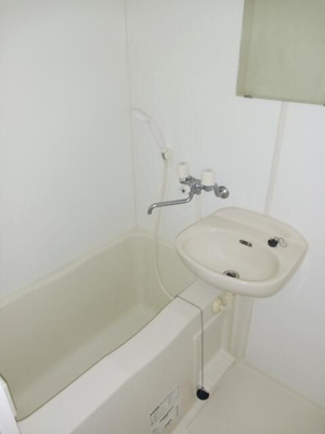 【浴室】 | SkコートⅣ | 落ち着いた空間のお風呂です