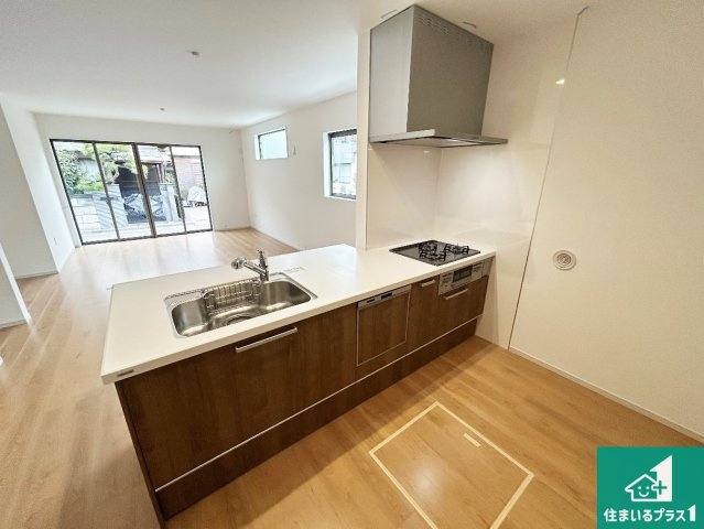 藤井寺市小山　第1期　新築一戸建ての前面道路含む現地写真|周辺は落ち着いた街並みの住宅地！子育てがしやすい住環境です！まだ未完成ですが、現地でしかわからない事もございます。是非一度ご覧ください。