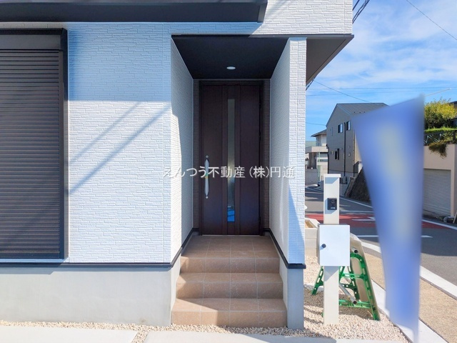 緑区神沢1期の玄関