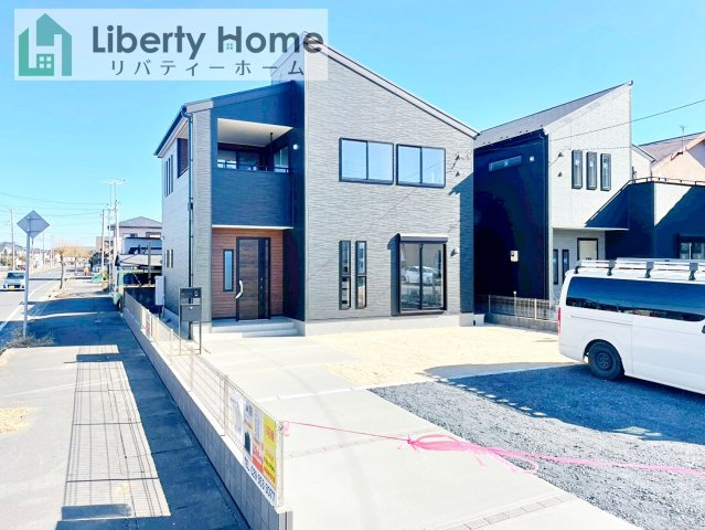 大洗町五反田3期　新築戸建　1号棟の外観|ご予約をいただければ、『平日の空いた時間』『周辺物件まとめて見たい』『1件だけ見たい』ももちろん可能です♪
お気軽にお問合せください♪