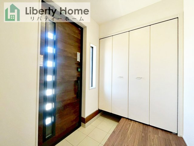 大洗町五反田3期　新築戸建　1号棟の玄関