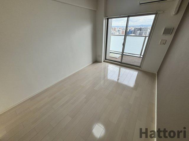 スペーシア江坂広芝町の居間・リビング