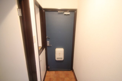 【玄関】 | ガーデンシティ宮崎台 | ※同建物ほかのお部屋の写真です。