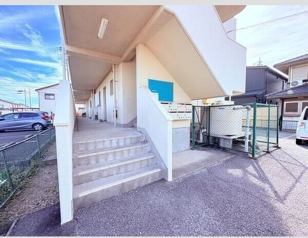 山の畑コーポラス　　　刈谷市の賃貸はクラスホーム刈谷店のエントランス