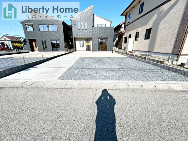 大洗町五反田3期　新築戸建　2号棟の駐車場