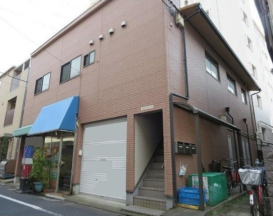 杉並区高円寺南３丁目のアパート