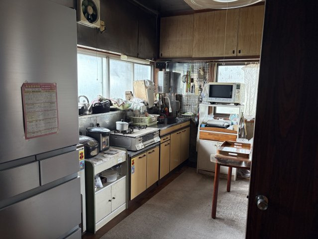 中郷町石岡 中古一戸建てのキッチン
