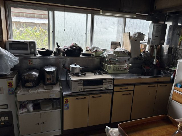 中郷町石岡 中古一戸建てのキッチン