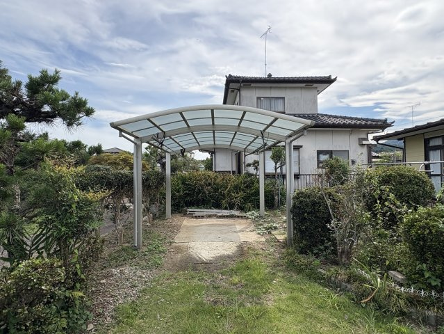 中郷町石岡 中古一戸建ての庭
