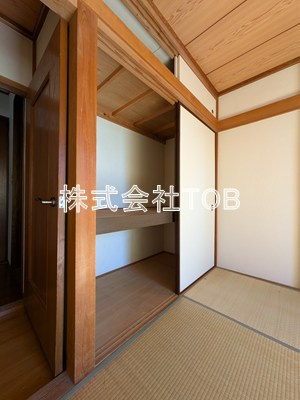 【その他】 | 杉並区和泉４丁目貸家 | 6帖収納
