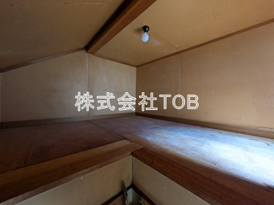 【内装】 | 杉並区和泉４丁目貸家 | 屋根裏収納