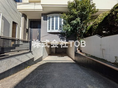 【駐車場】 | 杉並区和泉４丁目貸家