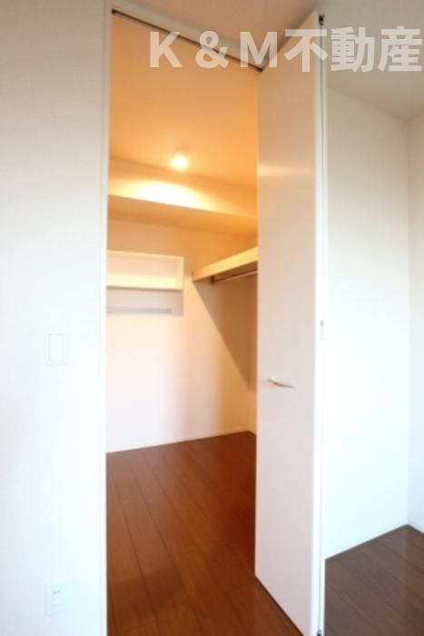 エクセレントヒルⅡ棟の収納|便利な収納スペースです