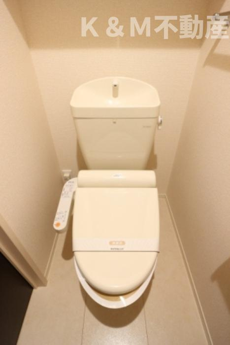 エクセレントヒルⅡ棟のトイレ|コンパクトで使いやすいトイレです