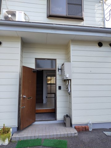 林コーポのエントランス