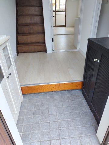 林コーポの玄関