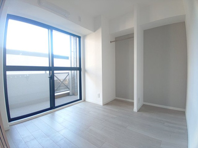 【洋室】 | ハーティ忍ケ丘 | 洋室はアクセントクロスがおしゃれな空間となっております