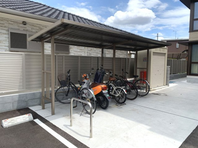 【その他】 | ベルフィーユⅡ | 屋根付き駐輪場