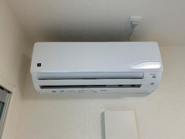三木市末広２丁目のアパートの設備|エアコン