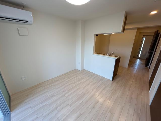 三木市末広２丁目のアパートの居間・リビング|リビング